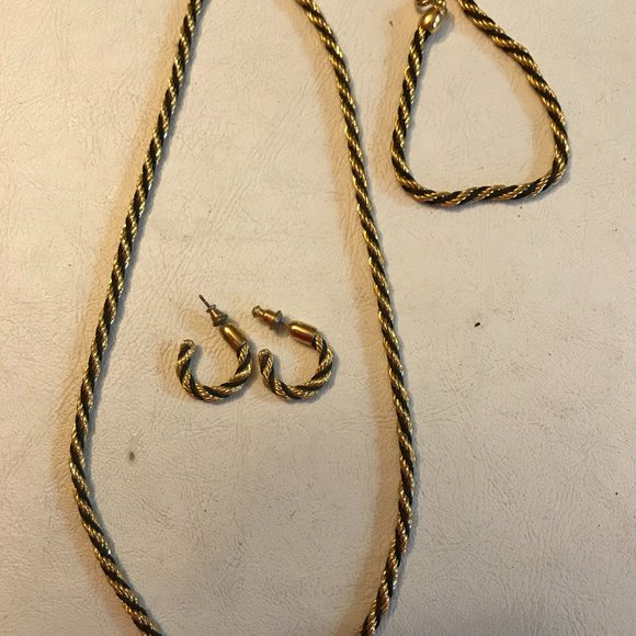 Gold & black rope chain set - Picture 1 of 4